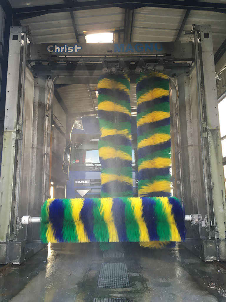 Station de lavage automatique avant